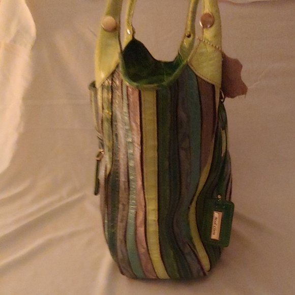 Handbag - Picture 3 of 8
